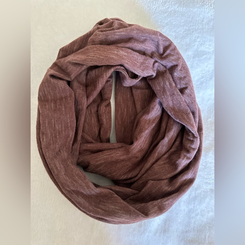 infinity scarf light pastel burgundy